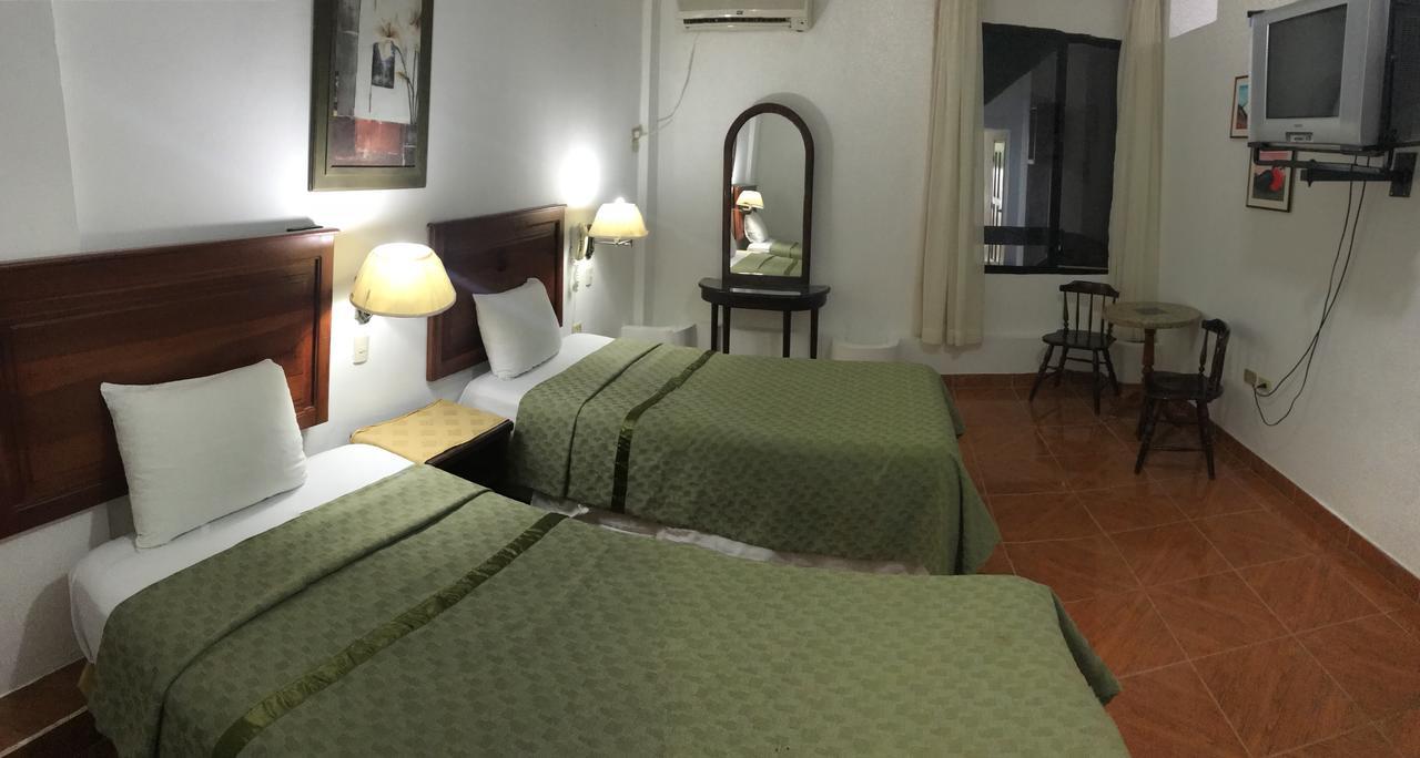 Hotel Pacifico Puerto López Extérieur photo