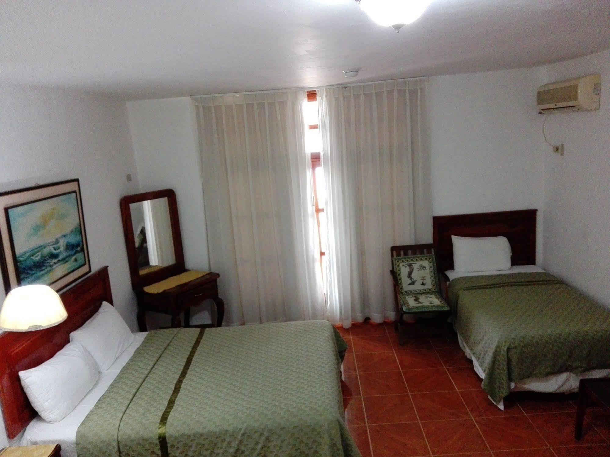 Hotel Pacifico Puerto López Extérieur photo