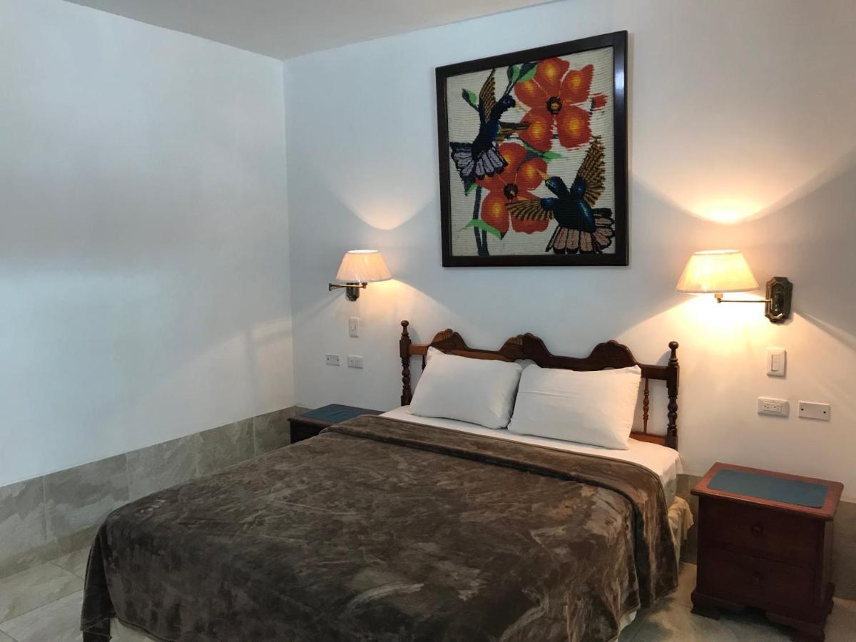 Hotel Pacifico Puerto López Chambre photo
